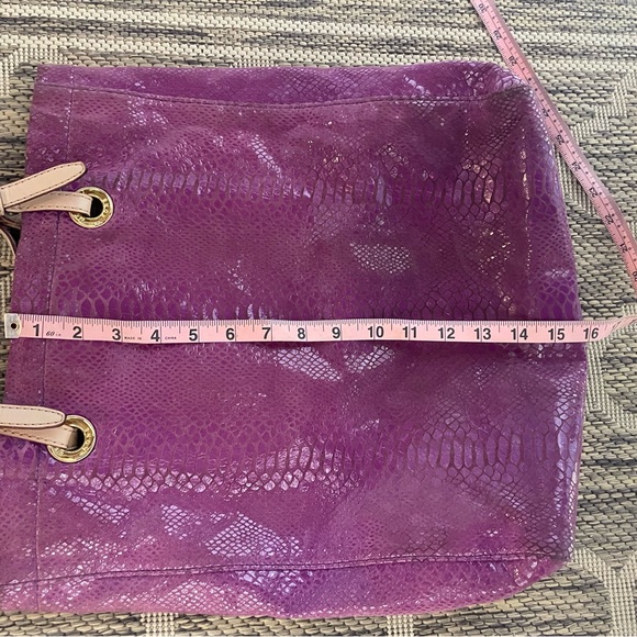 Michael Kors Fuchsia Snakeskin Tote - Picture 13 of 15